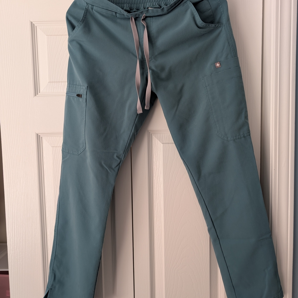 Figs Women's Hydrogreen Scrub Pants